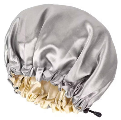 Bonnet en satin gris